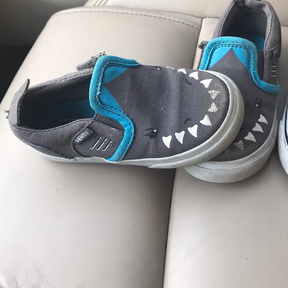 Vans Other - Toddler sneakers - Vans (shark)